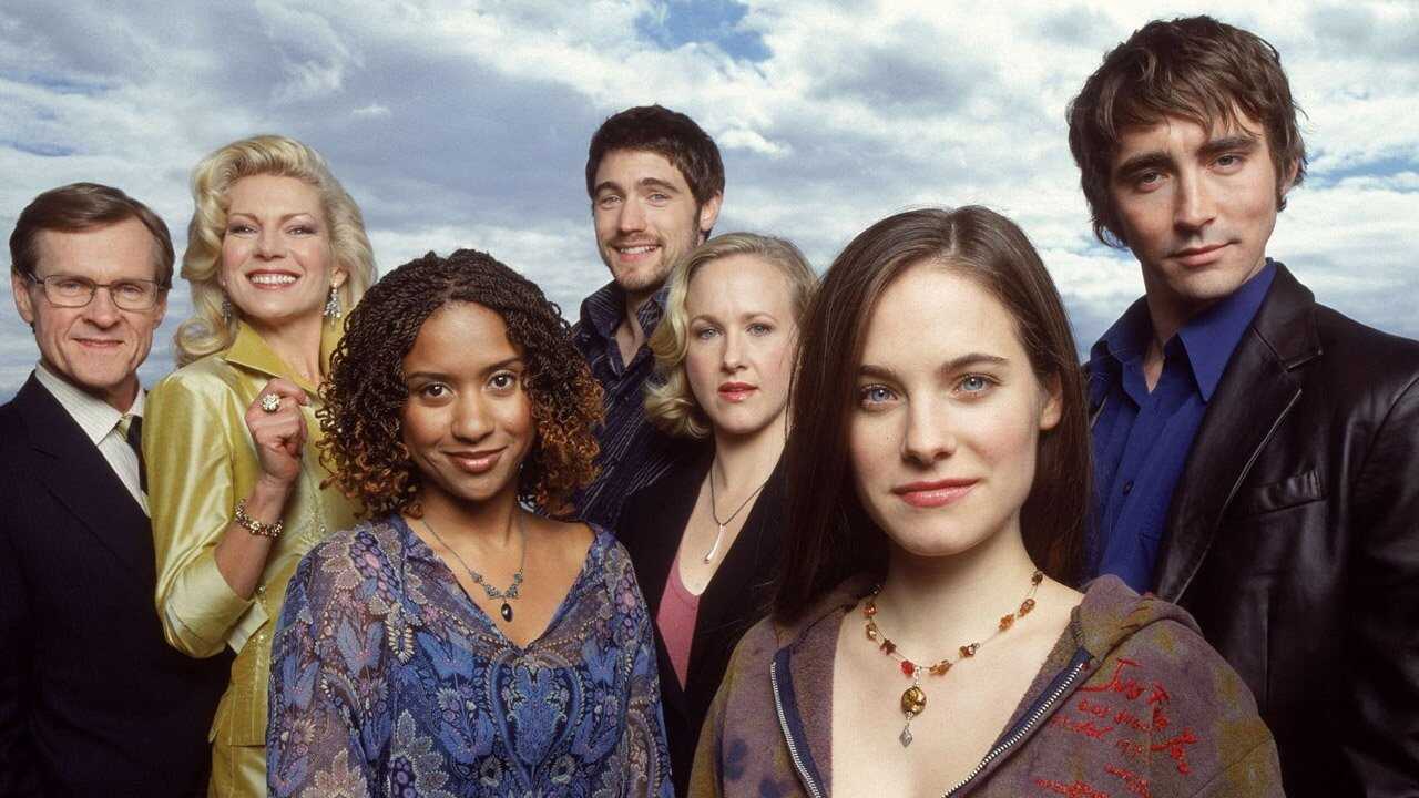 EN - Wonderfalls (2004) 0