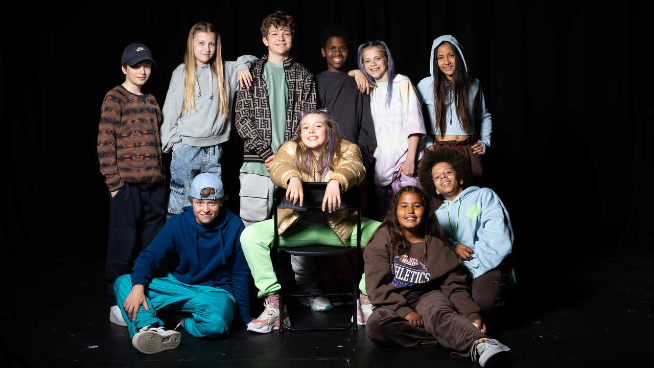 Dancing Queen (2023) 0